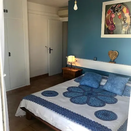 Apartment Apt Port Rhodes C, 2 Chbres, 2 Terrasses, Vue Sur Canal Principal De La Marina Et Sur Les Pyrenees