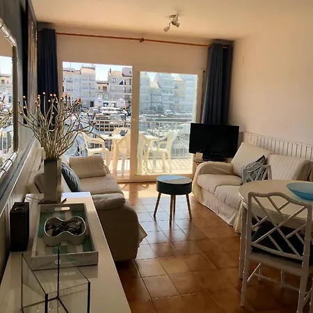 Apartment Apt Port Rhodes C, 2 Chbres, 2 Terrasses, Vue Sur Canal Principal De La Marina Et Sur Les Pyrenees